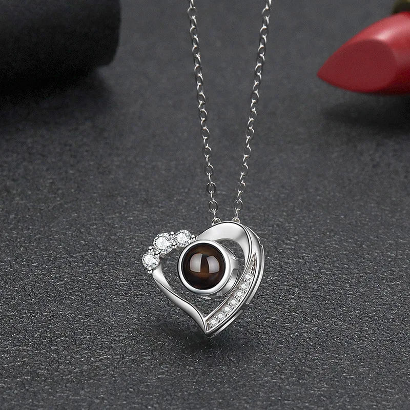 Dropshipping Gift Nano Projection Necklace 100 Languages I Love You Necklace Customized Picture Text Love Heart Collar Chain-1
